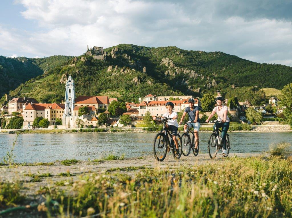 Pista ciclabile del Danubio a Dürnstein - una fantastica vacanza in bicicletta