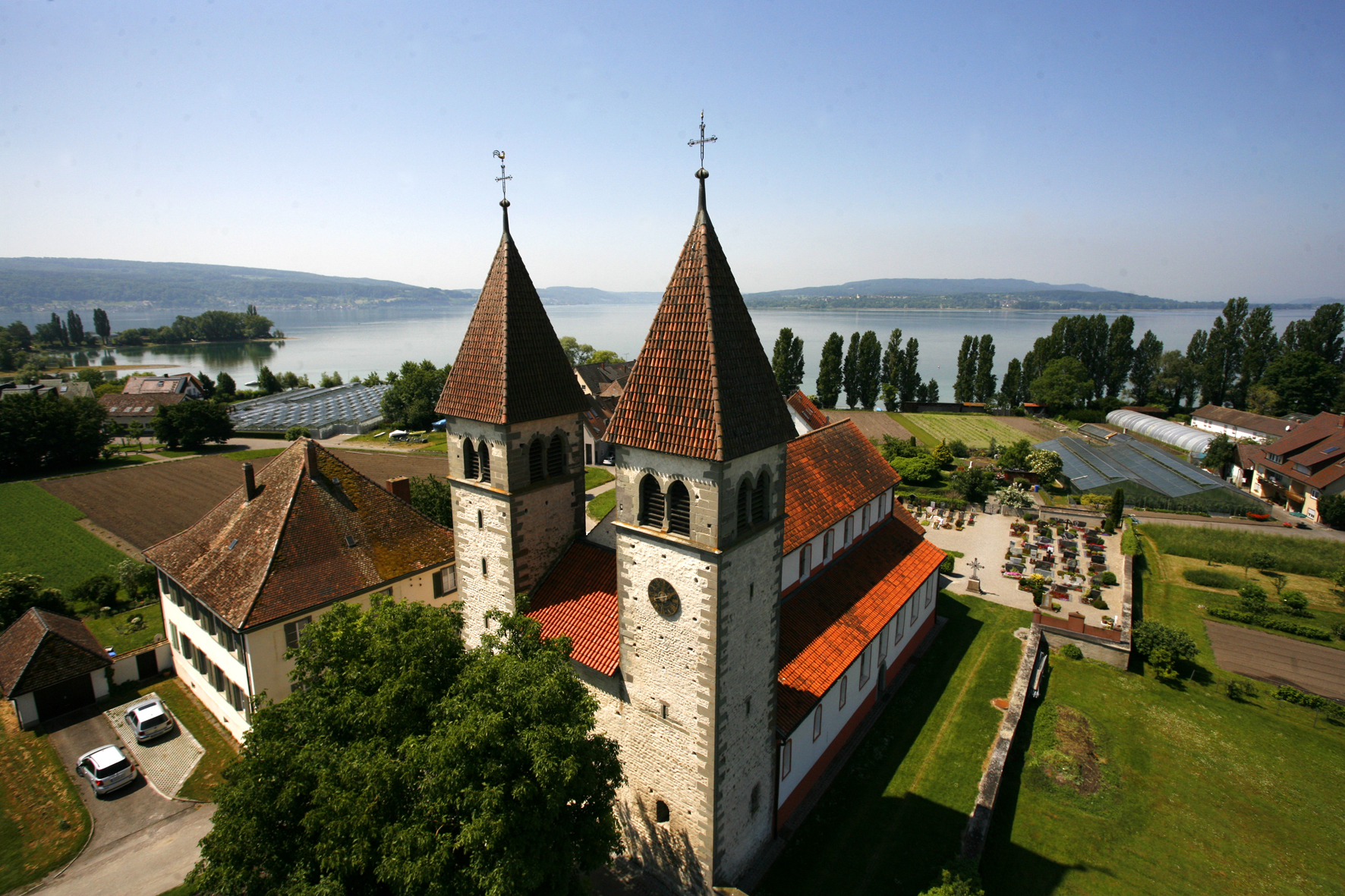 Explore Lake Constance, enjoy cycling holidays