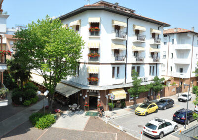 Aussenansicht Hotel Diana (c) Hotel Diana Aussenansicht Hotel Diana (c) Hotel Diana